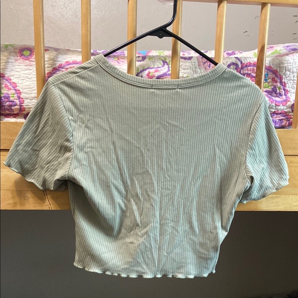 Green Ribbed Button down Crop Top - Picture 5 of 5